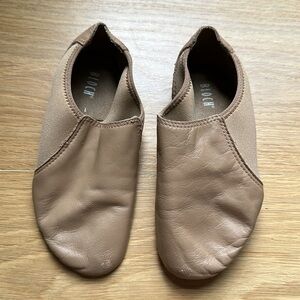 Bloch Spark Jazz Shoes in Tan